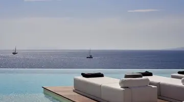 Kouros Hotel And Suites 5