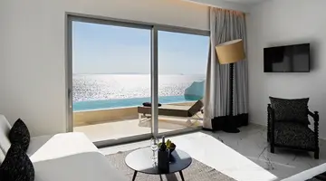 Kouros Hotel And Suites 5