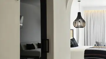 Kouros Hotel and Suites