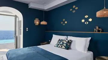 Kouros Hotel and Suites