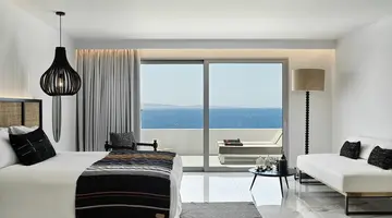 Kouros Hotel and Suites