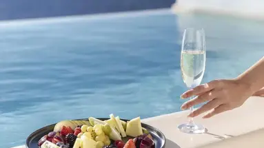 Kouros Hotel and Suites