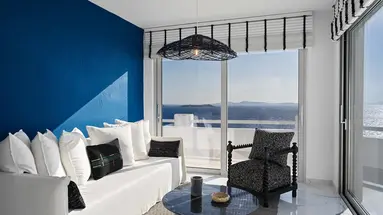 Kouros Hotel and Suites