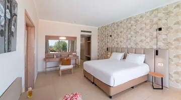 Kresten Royal Euphoria Resort