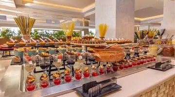 Kresten Royal Euphoria Resort