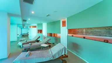 Kresten Royal Euphoria Resort