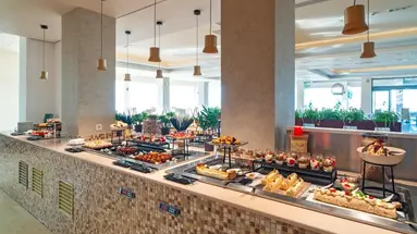 Kresten Royal Euphoria Resort