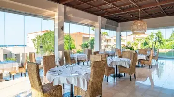 Kresten Royal Euphoria Resort