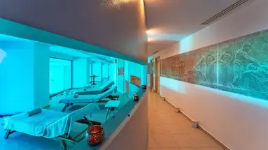 Kresten Royal Euphoria Resort