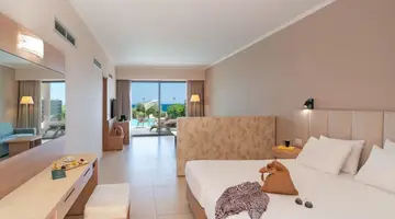 Kresten Royal Euphoria Resort