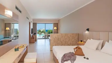 Kresten Royal Euphoria Resort