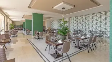 Kresten Royal Euphoria Resort