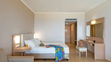 Kresten Royal Euphoria Resort
