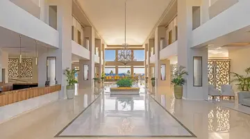 Kresten Royal Euphoria Resort
