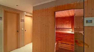 Kresten Royal Euphoria Resort