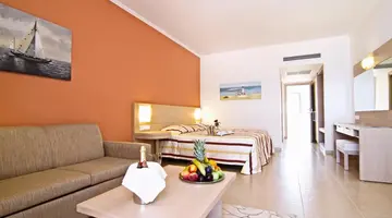 Kresten Royal Euphoria Resort
