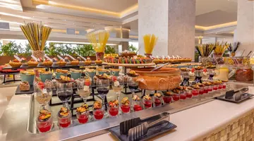 Kresten Royal Euphoria Resort