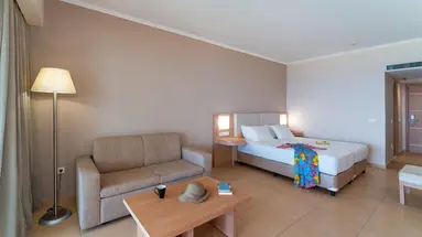 Kresten Royal Euphoria Resort