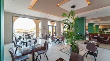 Kresten Royal Euphoria Resort