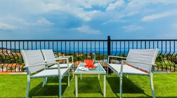 Kriopigi Hotel