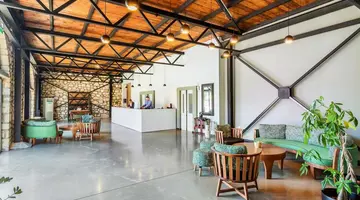 Kriopigi Hotel