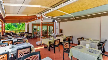 Kriss Hotel