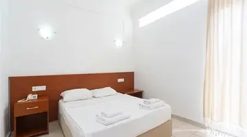KRISS HOTEL