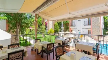 KRISS HOTEL