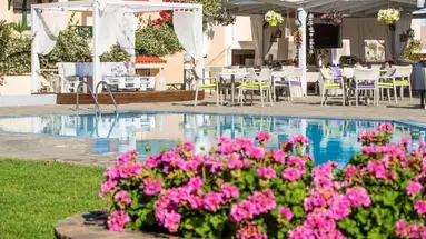 Kristalli Hotel