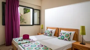 Kristalli Hotel