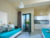 Kristalli Hotel