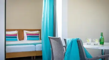 Kristalli Hotel