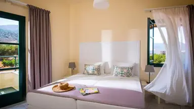Kristalli Hotel
