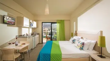 Kristalli Hotel