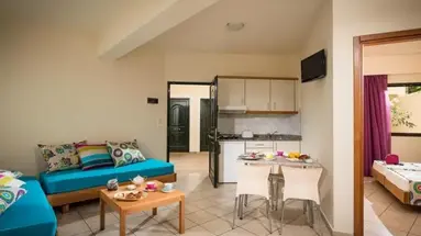 Kristalli Hotel