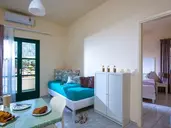 Kristalli Hotel