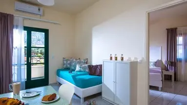 Kristalli Hotel