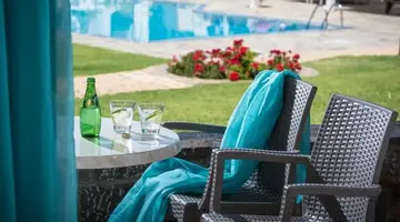 Kristalli Hotel