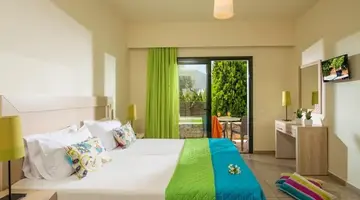 Kristalli Hotel