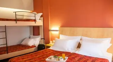 Kronos Hotel