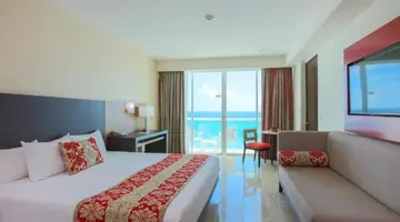 Krystal Cancun