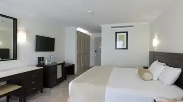 Krystal Cancun