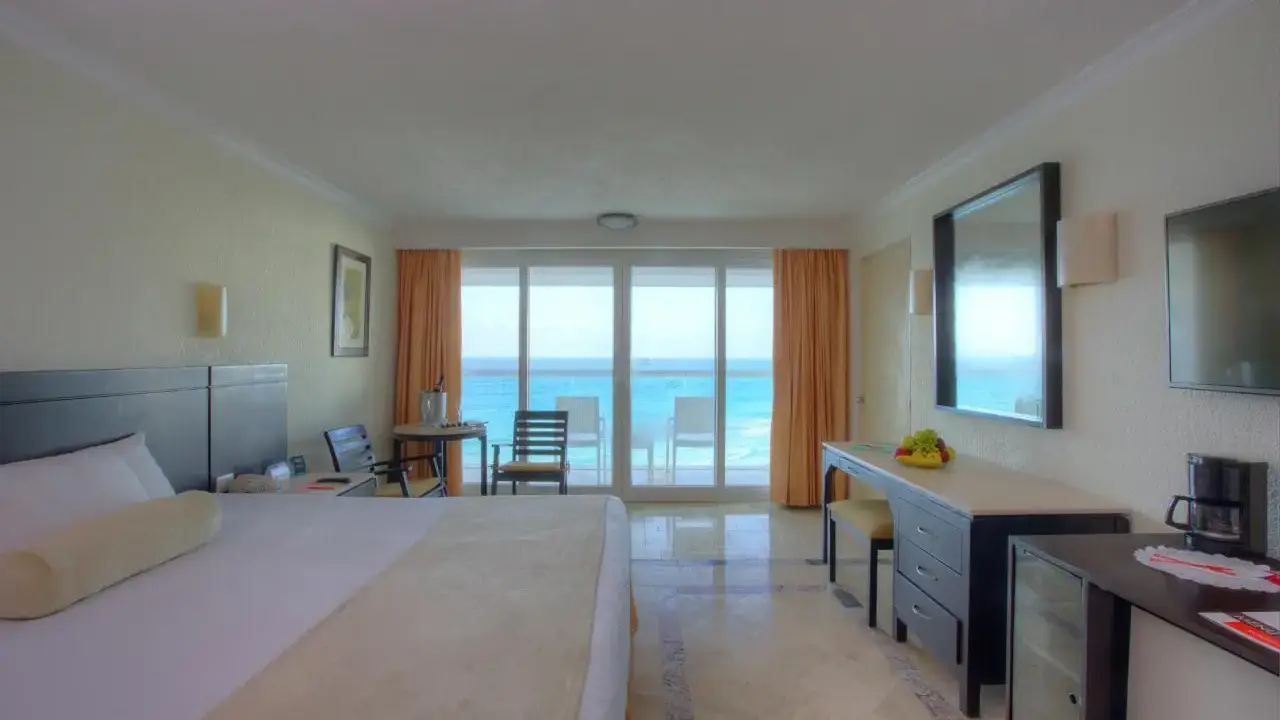 Krystal Cancun
