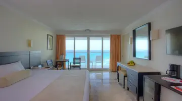 Krystal Cancun