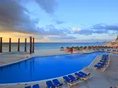 Krystal Cancun