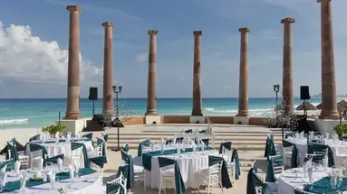 Krystal Cancun