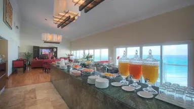Krystal Cancun
