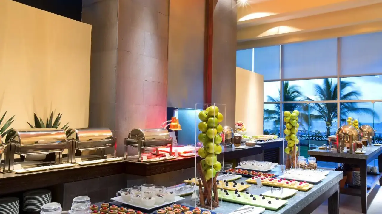 Krystal Grand Cancun