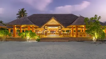 KUDAFUSHI RESORT & SPA