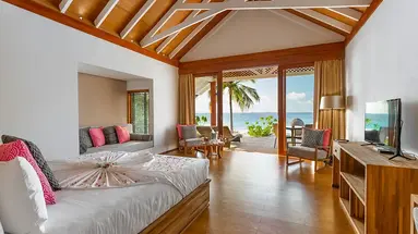 KUDAFUSHI RESORT & SPA
